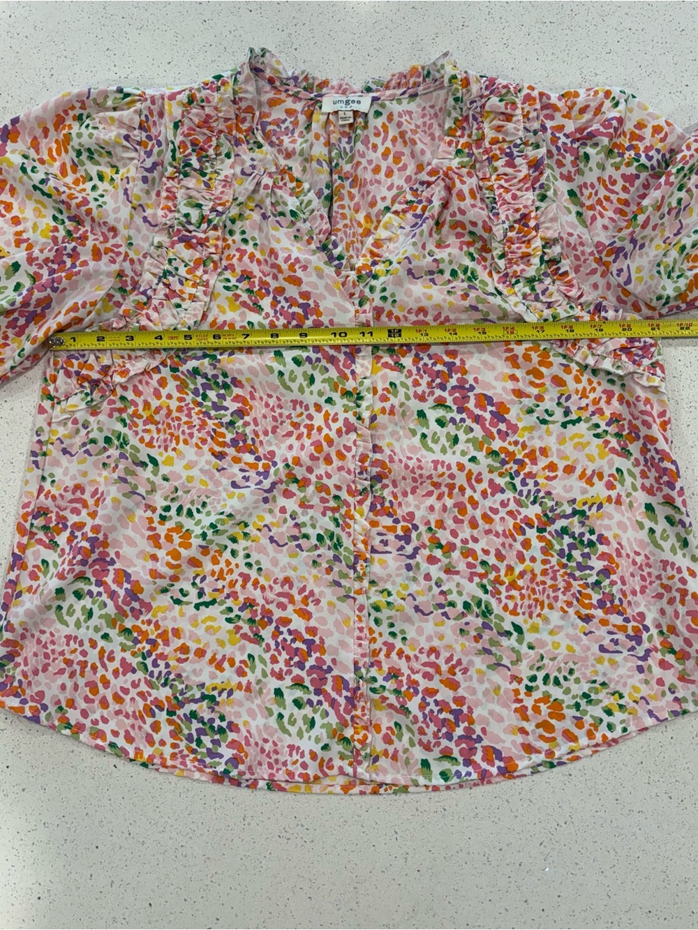 UMGEE Women's Bold Multicolor Ruffle V-Neck Short Sleeve Blouse Large - Picture 3 of 6